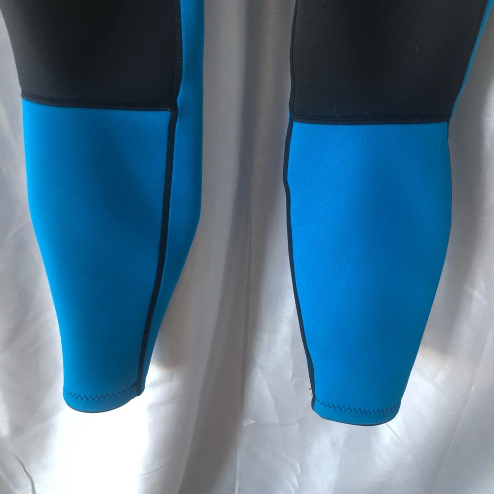 BODYGLOVE Women's wet suit. HYPERSTRETCH WAY. Temp. 3/2.  HOST PICK - Picture 11 of 16